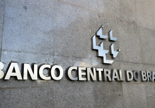Mercado financeiro reduz projeção de inflação para 5,17% em 2025