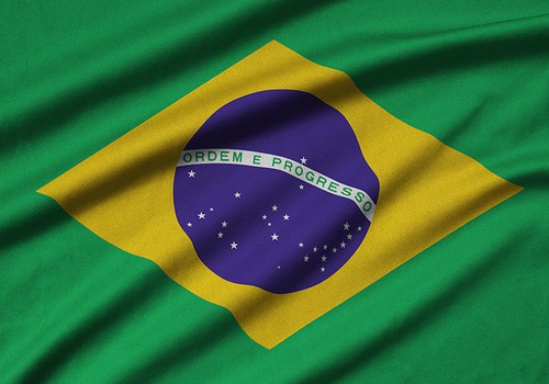 Brasileiros nas ruas em prol dos brasileiros nas ruas