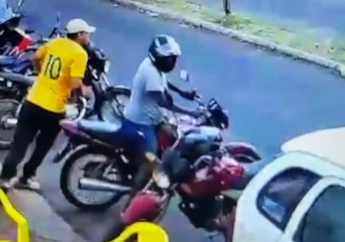 Desentendimento em bar termina com homem assassinado a tiros em Uberlândia; vídeo